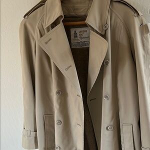 London Fog Men's Tan Vintage Maincoats Trench Coat 8 Regular Zip lining Amazing!